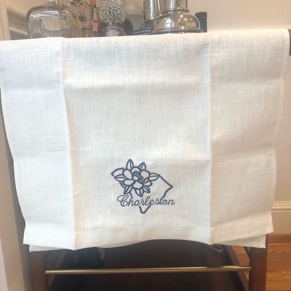 NWOT Embroidered Charleston Tea / Hand Towel - Picture 3 of 5